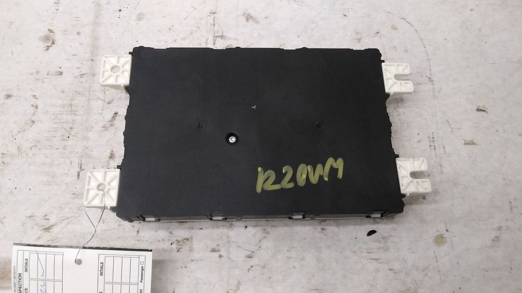 Chrysler PACIFICA 2018 BCM Body Control Module 68360198AB Chrysler PACIFICA 2018 BCM Body Control Module 68360198AB