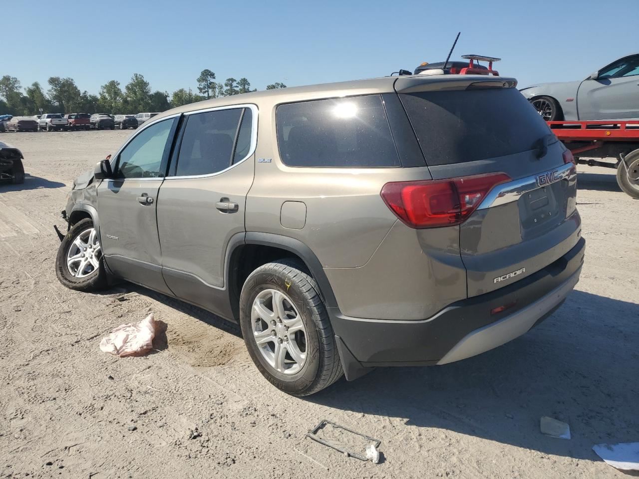 RIGHT BLK FRONT HEADREST OEM 2019 GMC ACADIA - Image 3