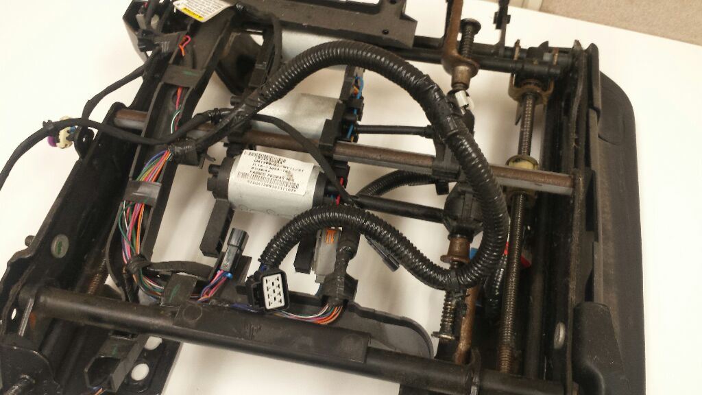 2012 2013 2014 SUBURBAN TAHOE YUKON XL PASSENGER SEAT