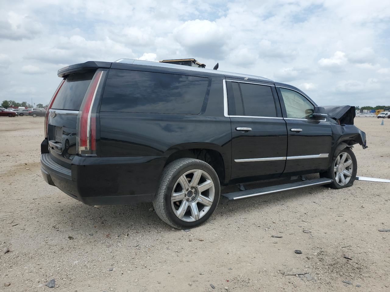 ESCALAESV 2016 Valance Rear 5941626 - Image 3