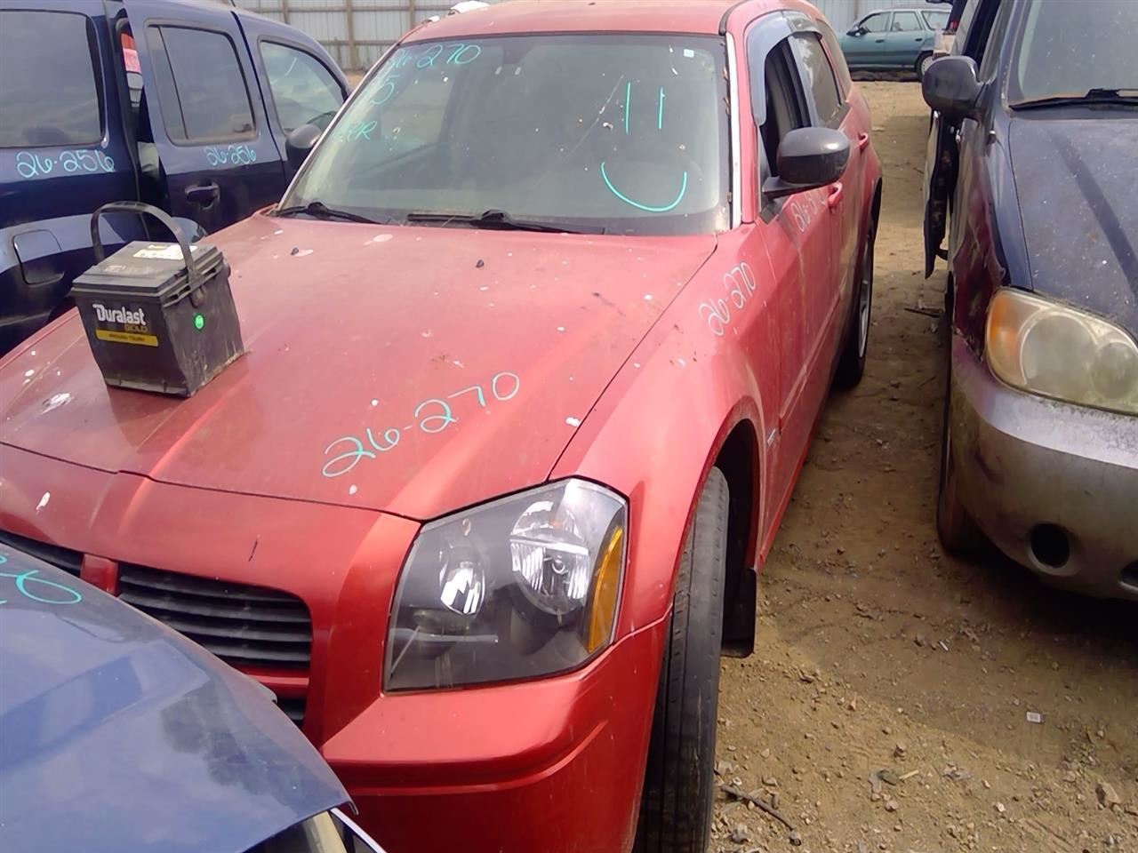 2005 DODGE Magnum