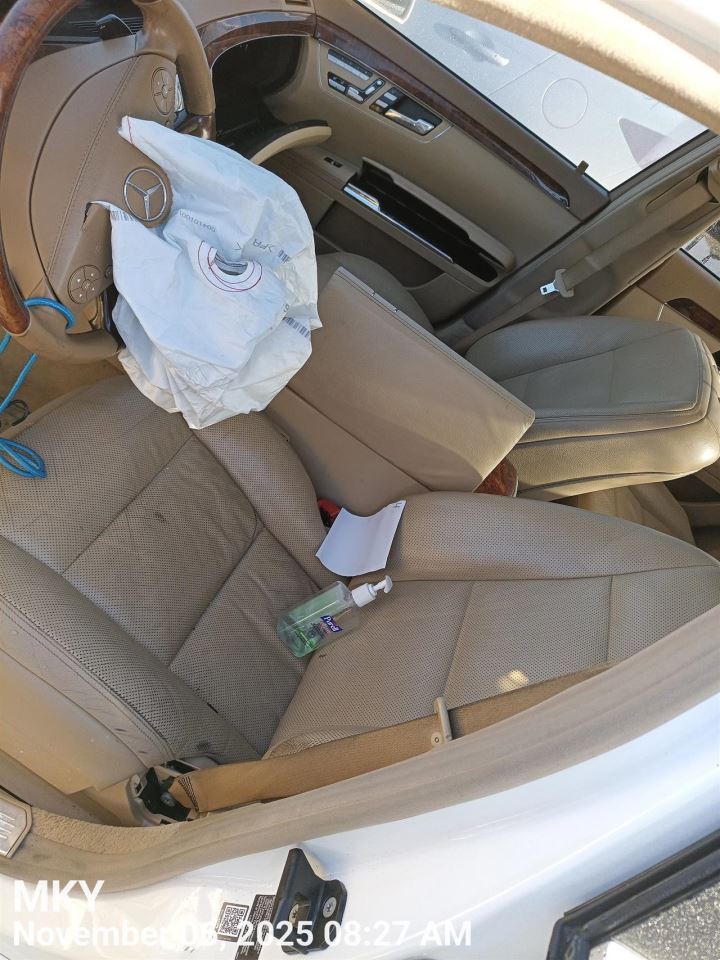 S550 2008 Door Trim Panel Rear 8004522 - Image 4