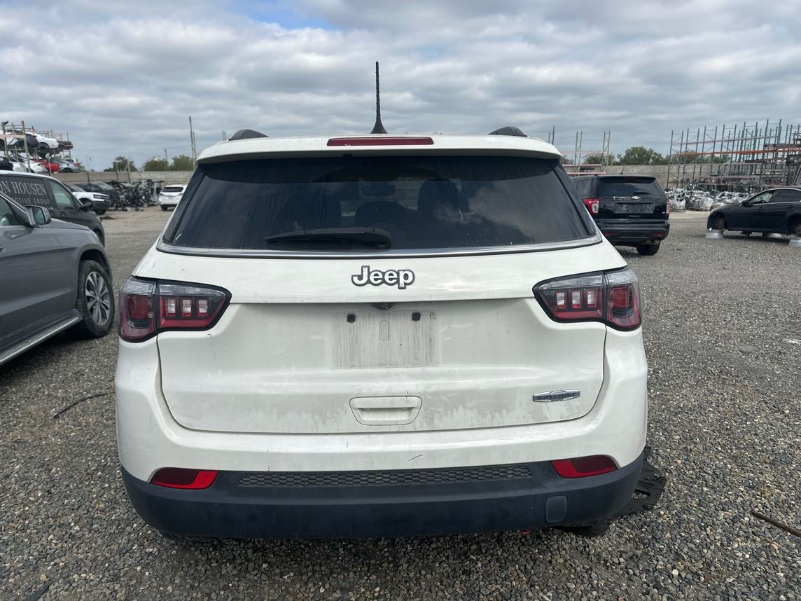 LEFT BLK REAR HEADREST OEM 2018 JEEP COMPASS - Image 5