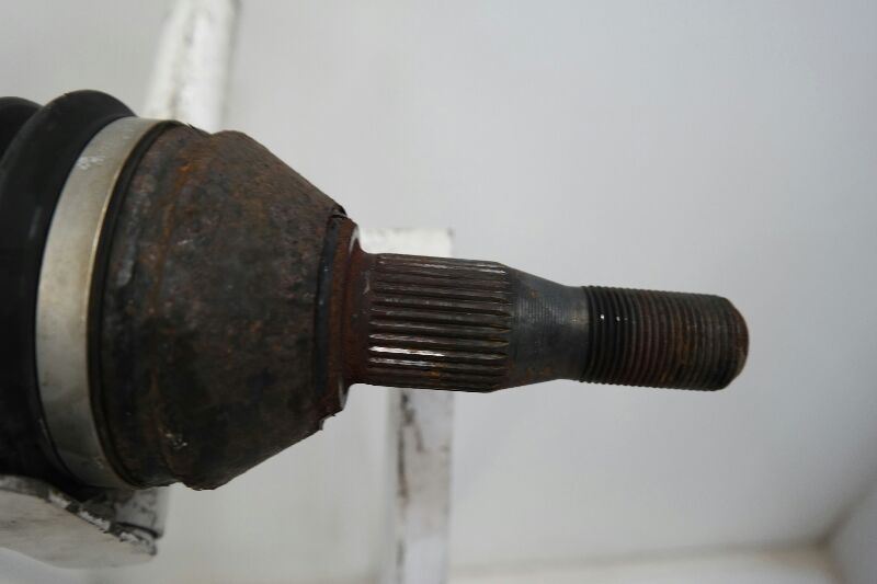 2000 2005 Cadillac Deville Right Front Passenger Cv Axle