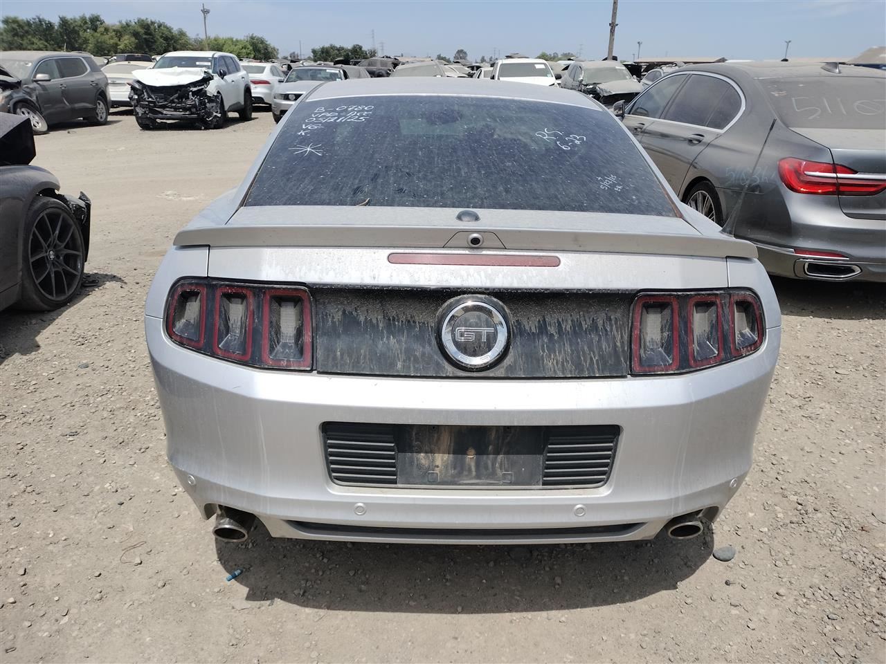 ENGINE COVER OEM 2013 FORD MUSTANG - Image 3