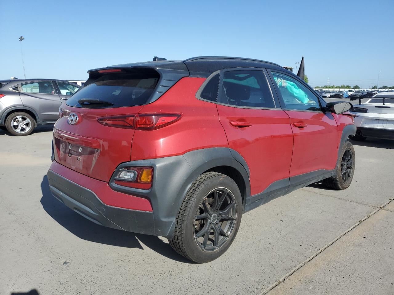 RIGHT BLK FRONT HEADREST OEM 2021 HYUNDAI KONA 88700J9300SKN - Image 4