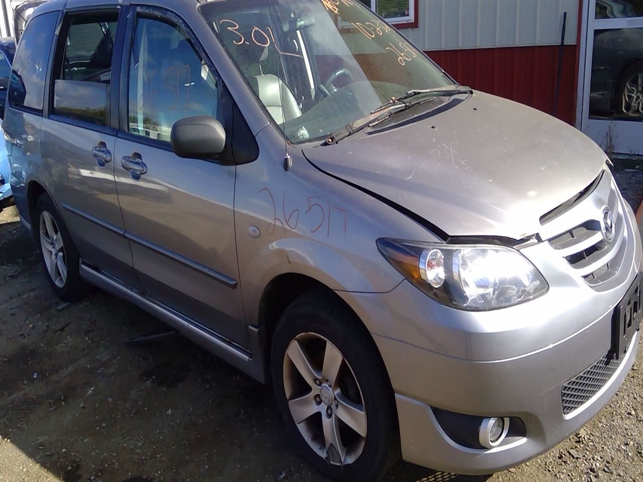 2004 MAZDA Mpv