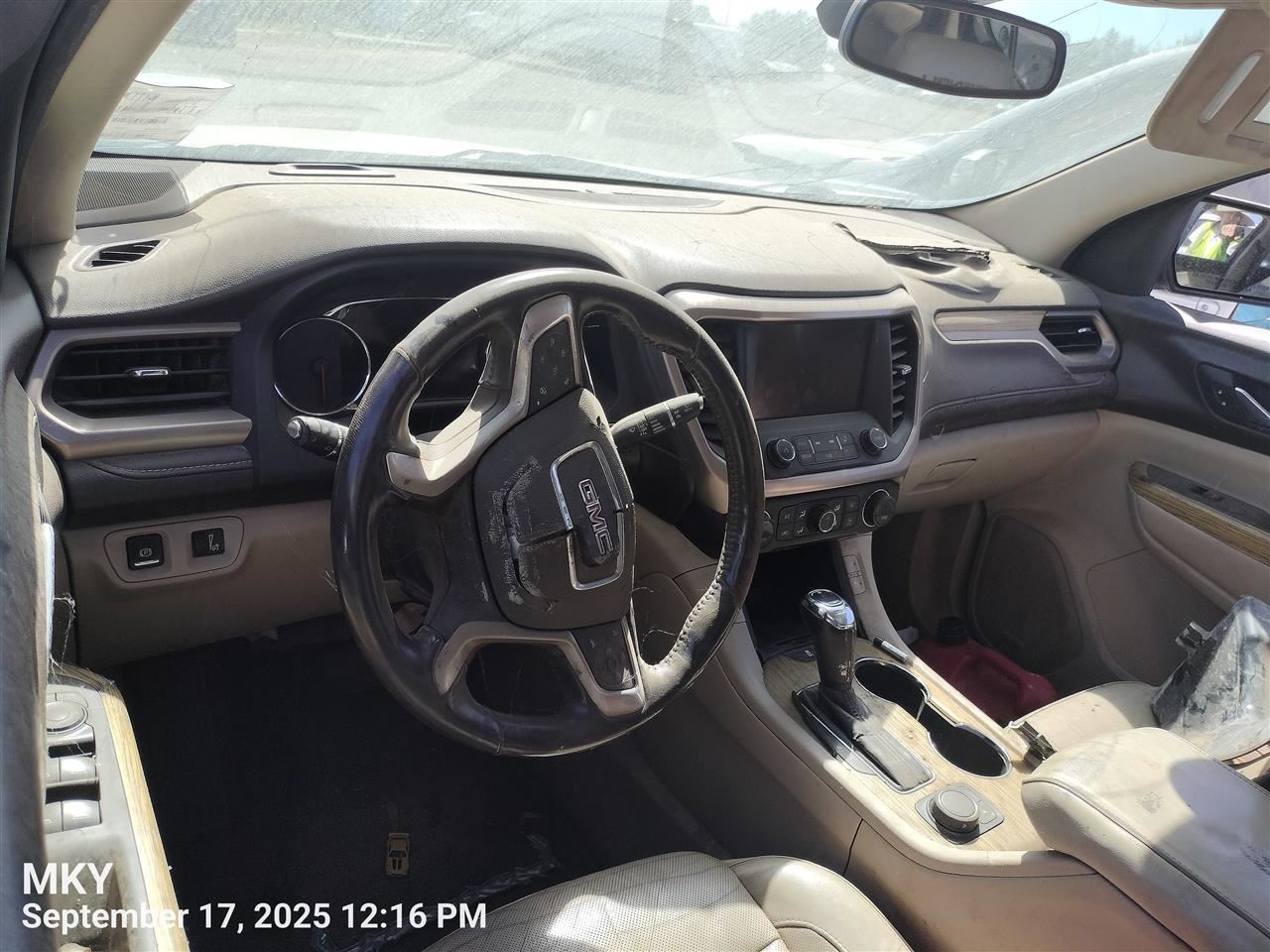 ACADIA 2017 Third Seat Station Wagon Van 7133867 - Image 4