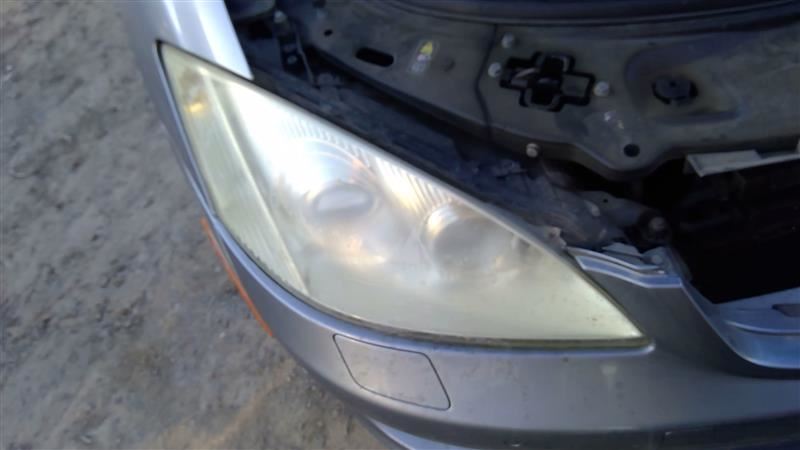 Benzeen   Mercedes Benz S550 Passenger BI-Xenon Headlamp Assy 2218206061 OEM.   - Image 1