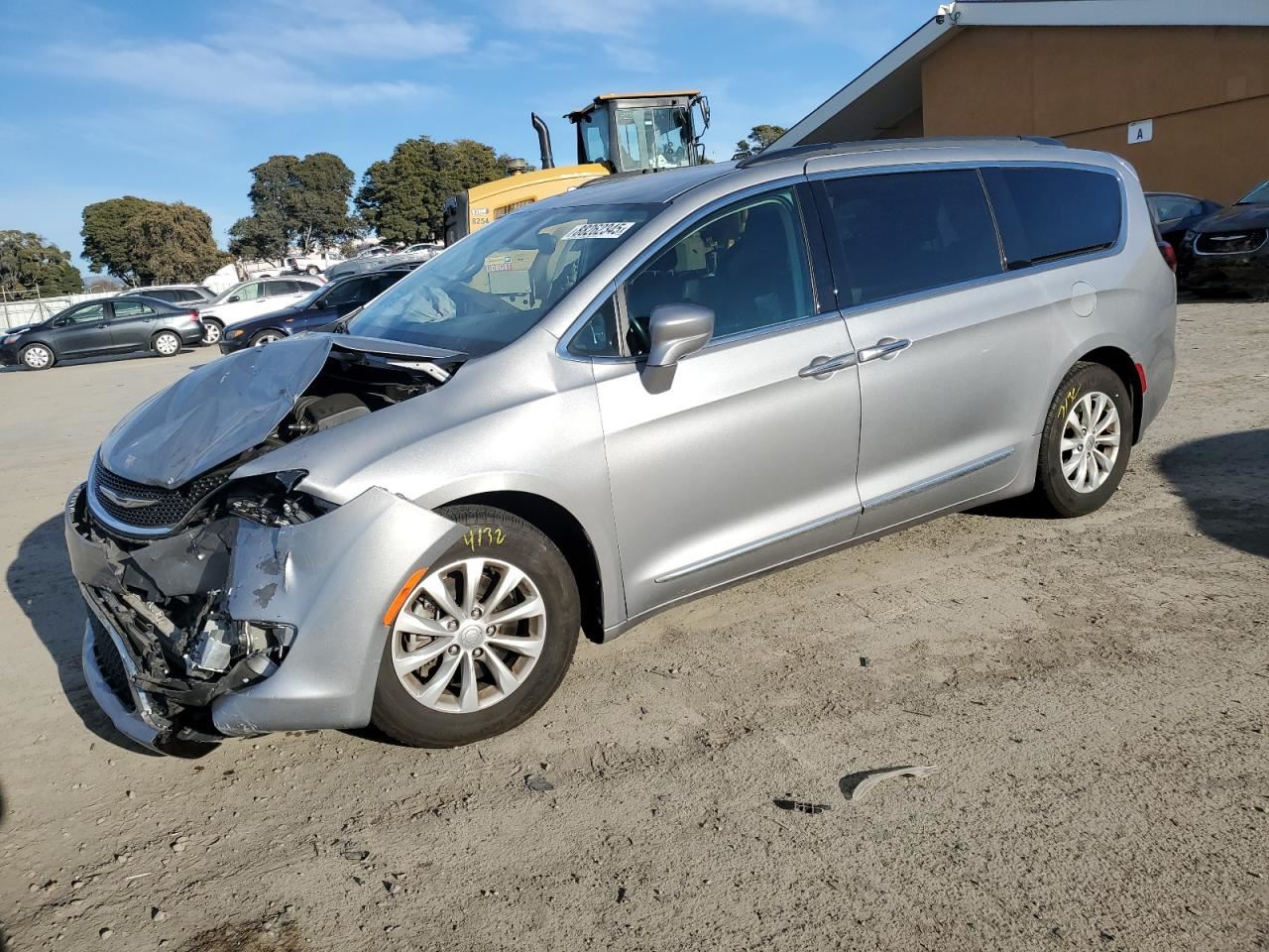 Benzeen 2017 Third Seat Station Wagon Van 6734701 - Image 1