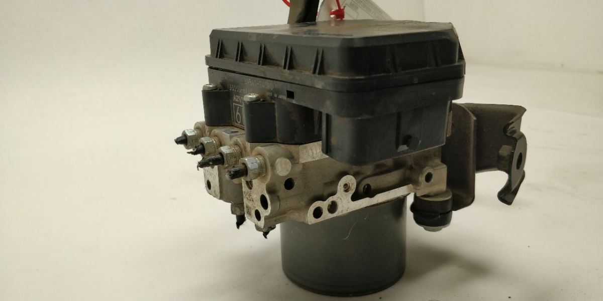 Anti-Lock Brake Part Actuator And Pump Assembly Fits 2015 Lexus RC350 OEM - Image 3