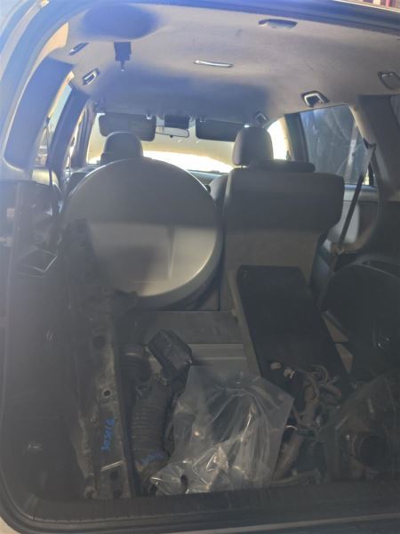 Benzeen   Toyota RAV 4 Grey Passenger Front Seat Belt Assy 732100-R011B2 OEM.   - Image 1