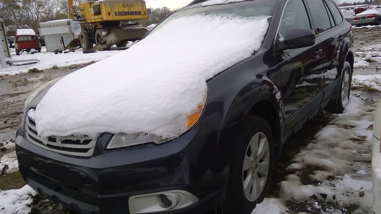 2010 SUBARU Outback