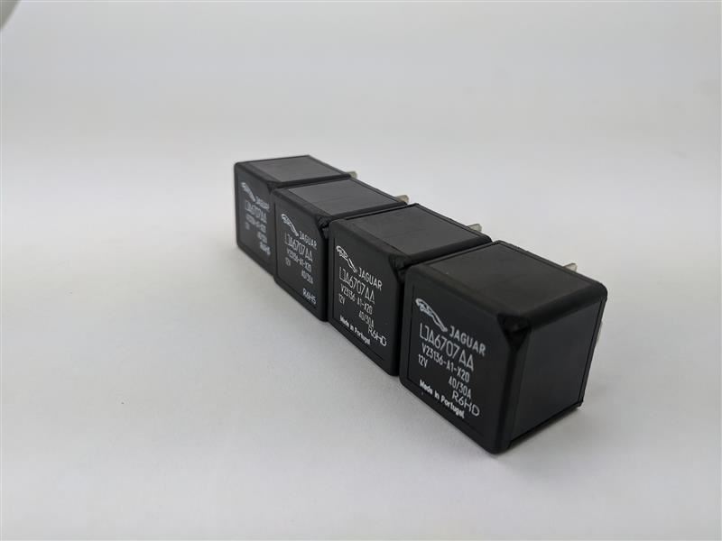 Jaguar XK8 Trunk Fuse Relay Set Qty.4 OEM LJA6707AA 1997 ... 99 jaguar xk8 fuse diagram 