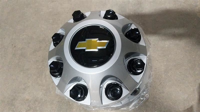 2021 Chevrolet SILVERADO 2500 Set of Centercaps 22781437 Tow