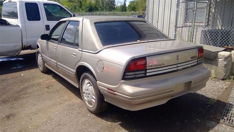 1997 OLDSMOBILE Cutlass Supreme