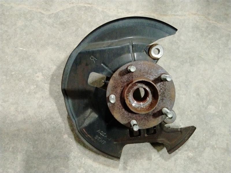 Passenger Right Front Spindle/Knuckle TK4833021A For 16-18 Mazda