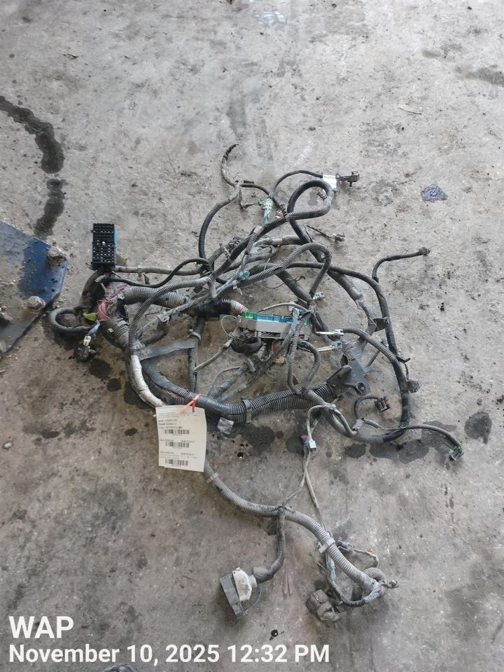 ENGINE WIRE HARNESS 10368713 2005 CHEVROLET SILVRDO35 - Image 3