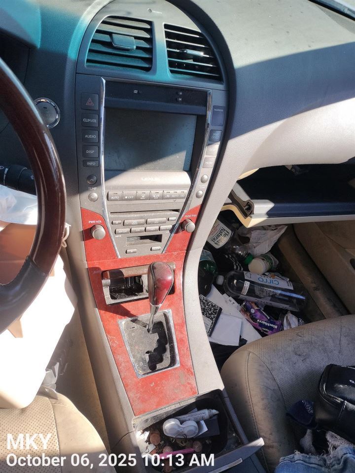 ES350 2010 Door Trim Panel Rear 8006293 - Image 2