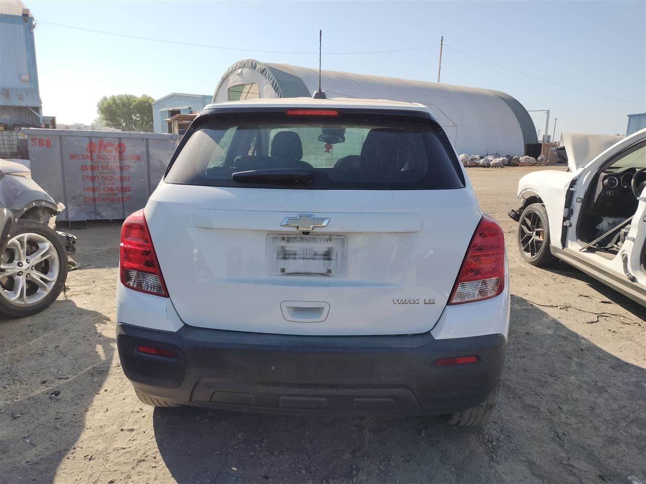 RIGHT QUARTER MOULDING OEM 2016 CHEVROLET TRAX - Image 3