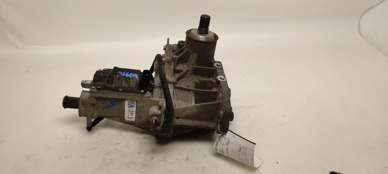 Benzeen CASE OEM 18-24 CHEVROLET EQUINOX 1YR WRNTY 84370678 - Image 1