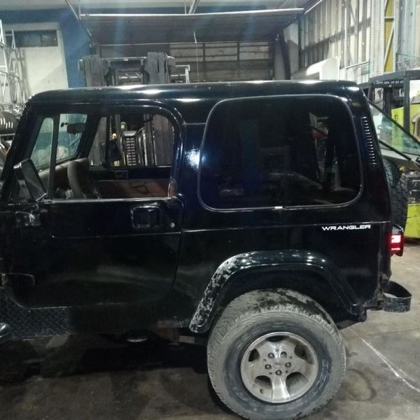 Used 1995 Jeep Wrangler Center Body Roof Assembly Hard Top Parts