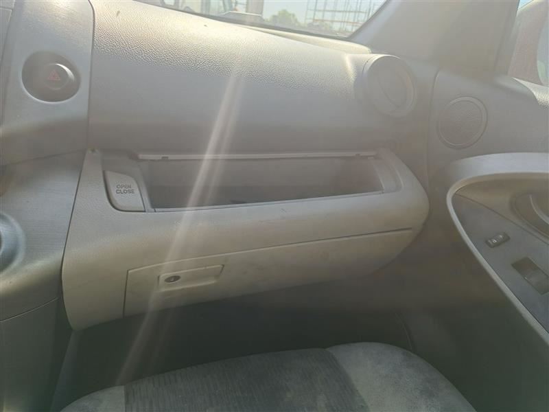 2009-2012   Toyota RAV 4 Grey Passenger Front Seat Belt Assy 732100-R011B2 OEM.   - Image 4