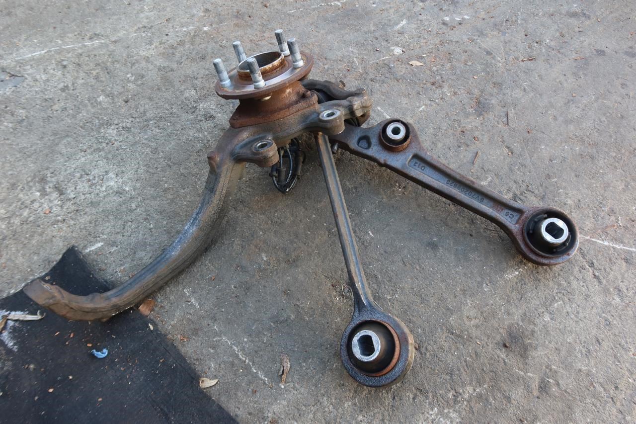 120708ange- 2015-2023 Dodge Challenger OEM Front Right Passenger Knuckle
