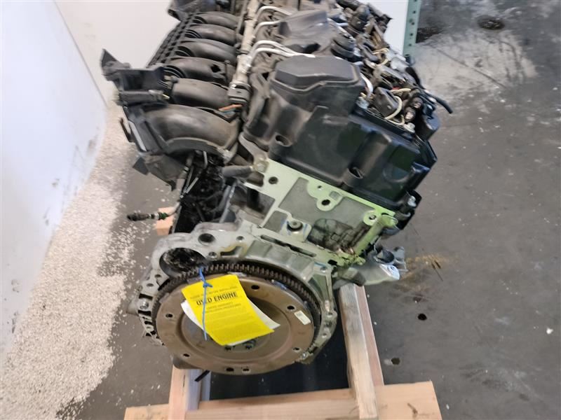 2013-2014   BMW X6 E71 Engine Assembly 11002249010 OEM.   - Image 2