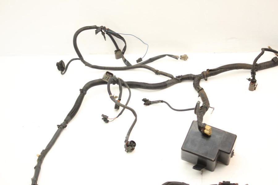 ヨッチャン2 1987-1989 Nissan 300ZX VG30 Z31 2+2 Engine Bay Wiring
