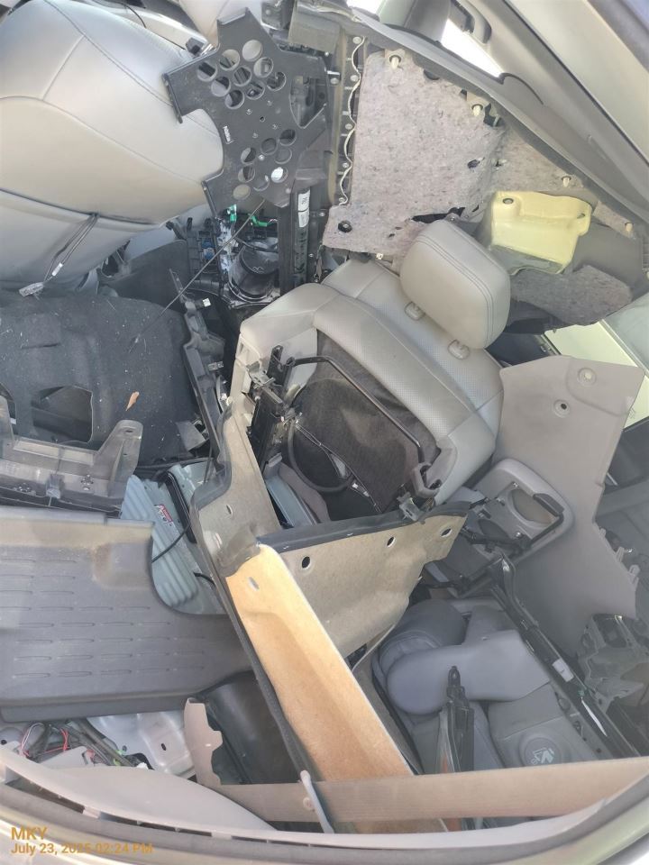 RIGHT HATCHBACK STRUT OEM 2016 TOYOTA HIGHLANDR - Image 5