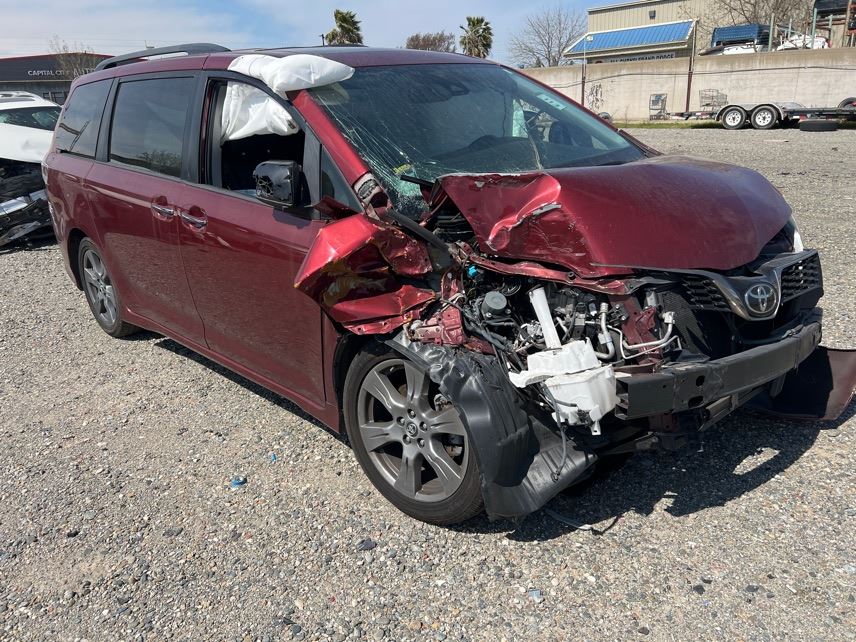 RIGHT BLK HEADREST OEM 2018 TOYOTA SIENNA - Image 2