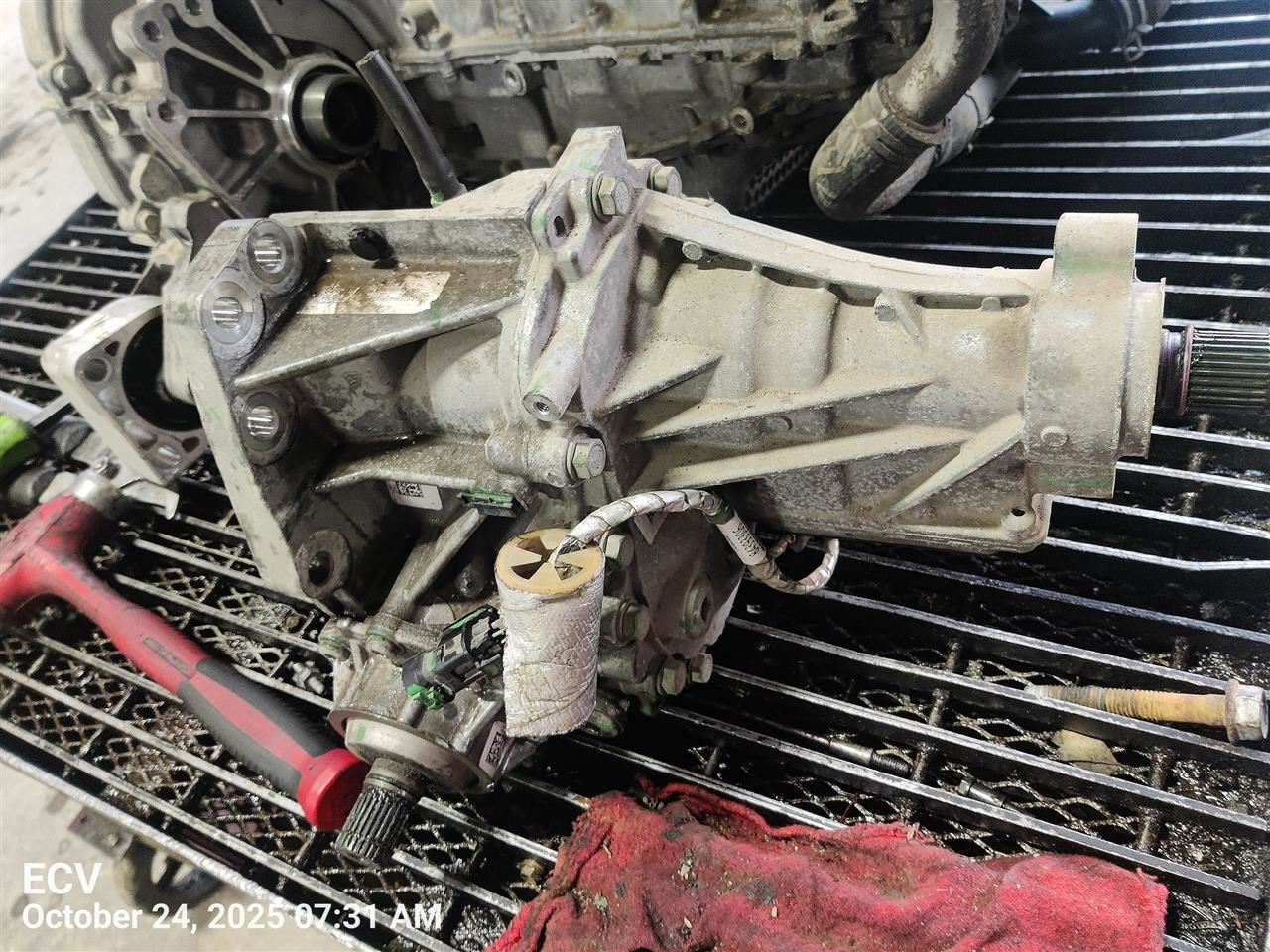 TRANSFER CASE OEM 19-22 CADILLAC XT4 1YR WRNTY 84513214 - Image 1