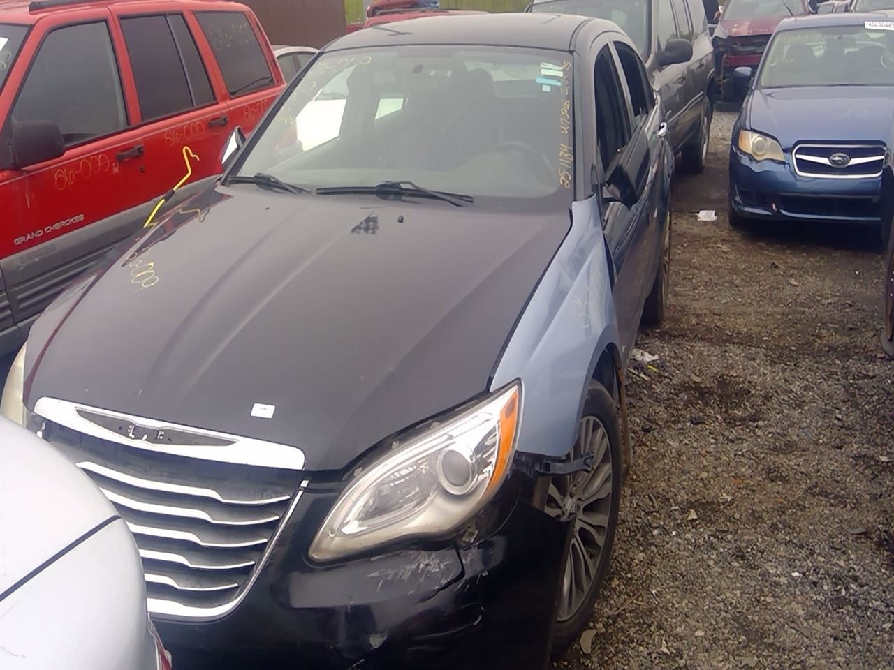 2013 CHRYSLER 200