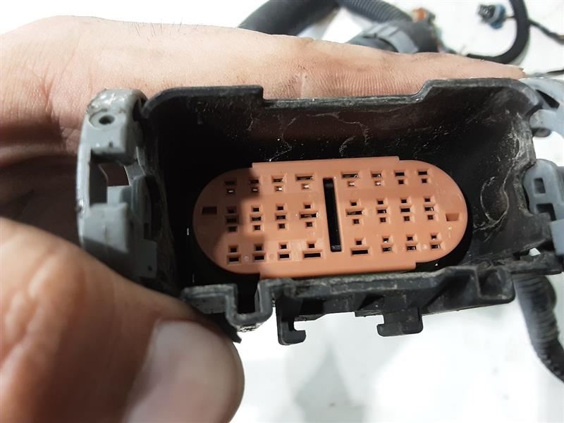 09 2009 Chevy Suburban 1500 Engine Wire Wiring Harness 5.3L Automatic