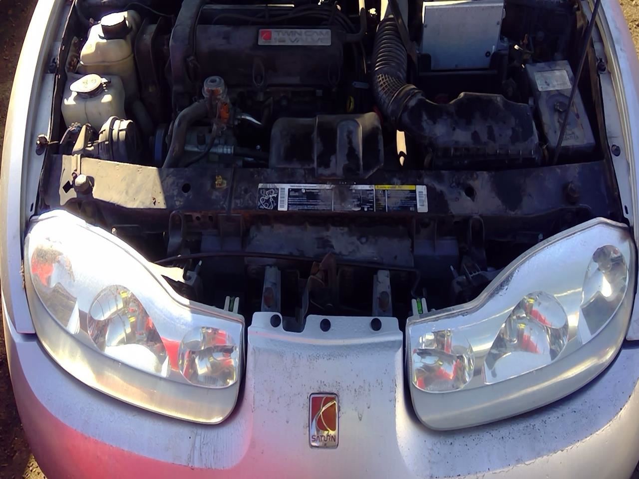 2002 SATURN Sc2