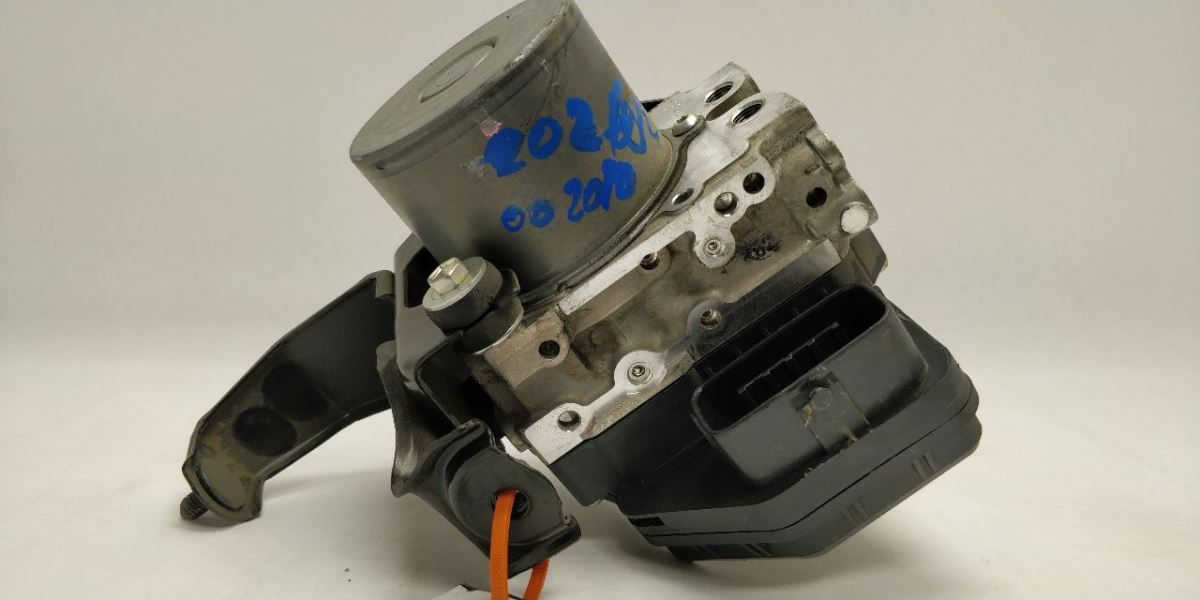 Benzeen   Lock Brake Part Actuator Pump Sport 44050-24150 Fits 16-17 Lexus RC200T OEM - Image 1