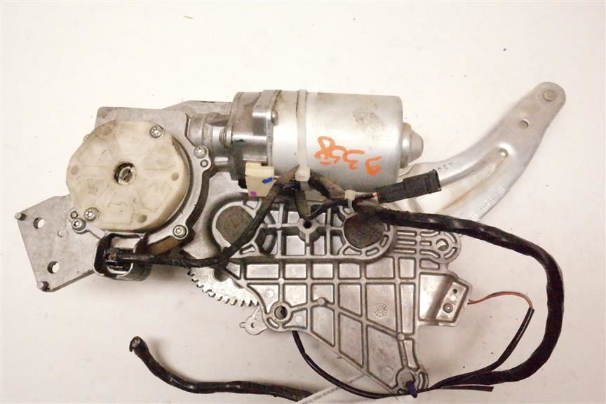 DECKLID/TRUNK/LIFTGATE/HATCH MOTOR ACTUATOR OEM 2007 CADILLAC ESCALAESV 1YR WRNT - Image 2