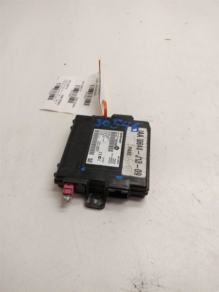 2015   Jeep Grand Cherokee Keyless Entry Chassis Control Module 68240157AA OEM.   - Image 4