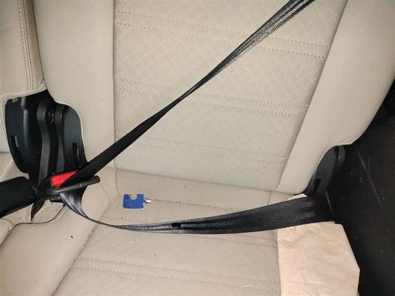 2015-2020 Kia Sorento Black Right Third Row Rear Seat Belt 89880C6500BHH OEM. - Image 1