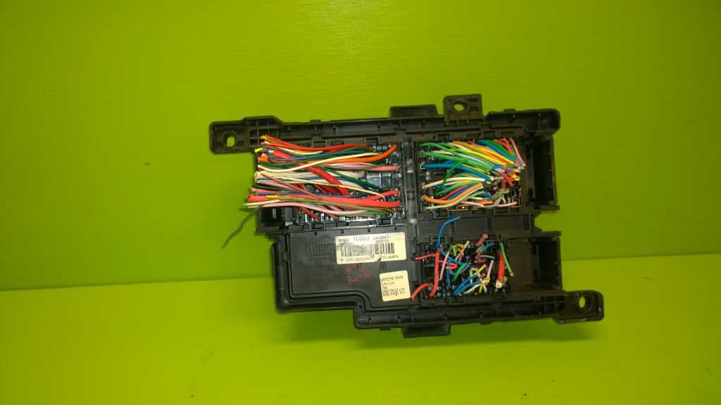 07 KIA RONDO LX 2.4L AT 4 DOOR SUV FUSE & RELAY BOX OEM 1723-16 | eBay