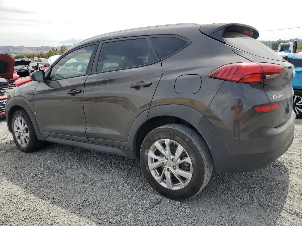 RIGHT TAN REAR HEADREST OEM 2021 HYUNDAI TUCSON 89700D3020RTH - Image 3