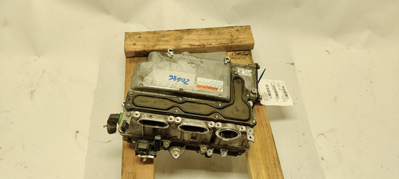 Benzeen CONVERTER/CONTROL MODULE G9200-76040 2015-2017 LEXUS CT200H - Image 1