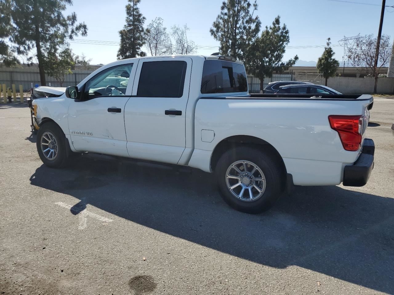 RIGHT BLK FRONT HEADREST OEM 2022 NISSAN TITAN - Image 3