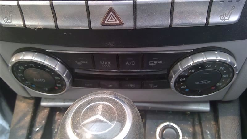 Benzeen   Automatic Temperature Control Sedan Fits 13-14 Mercedes Benz C250 W204 OEM - Image 1