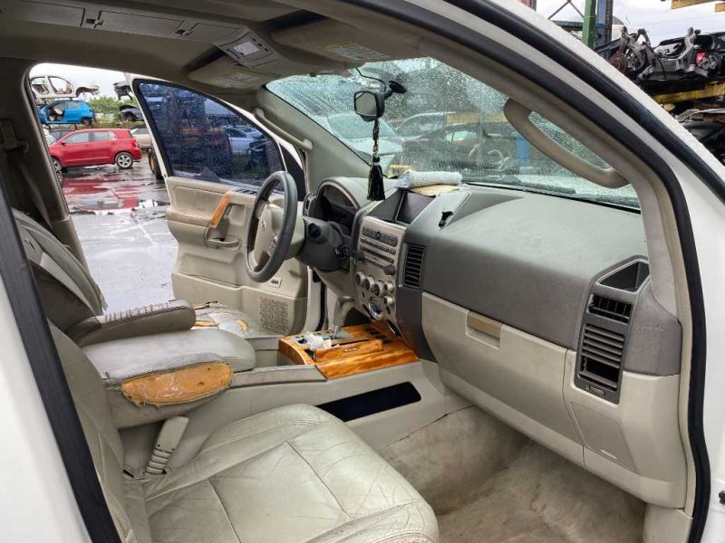 2004 infiniti qx56 dash kit