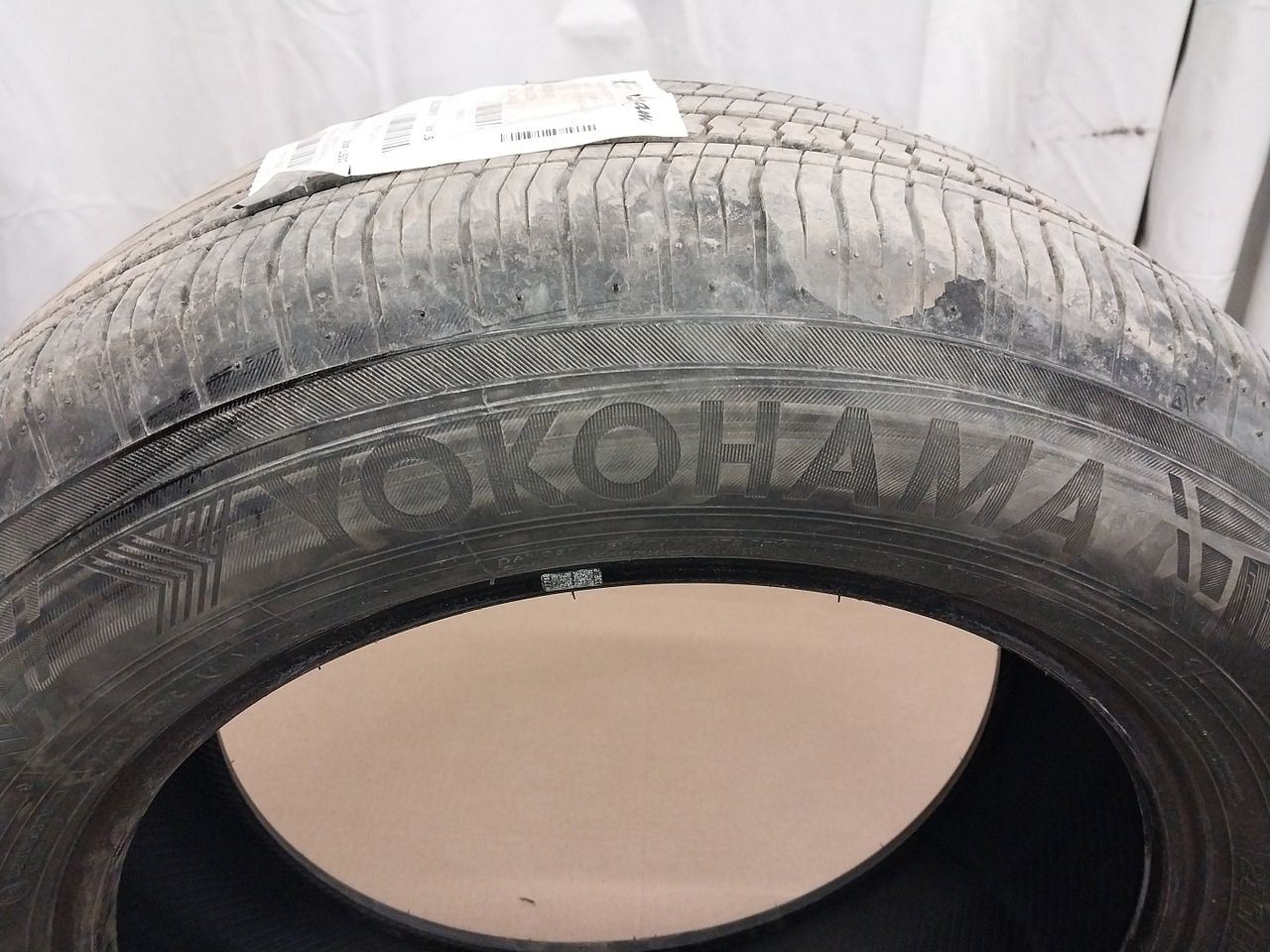 235/60 R18 Tire 9/32 Tread Depth Yokohama Geolandar Xcv G99