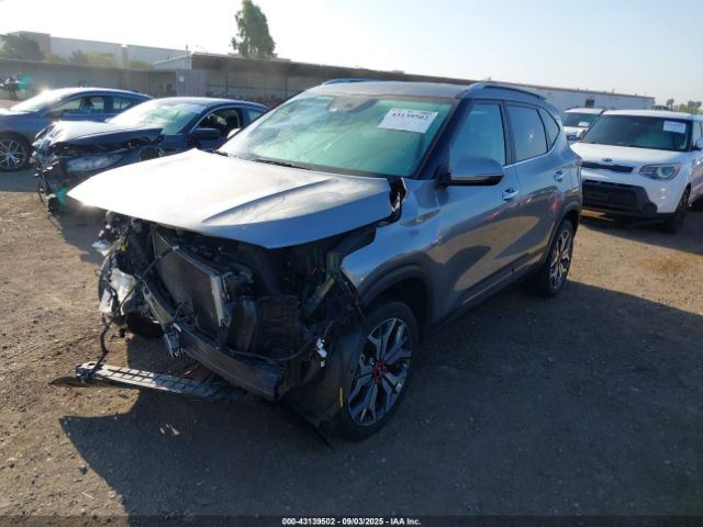 RIGHT FRONT WIPER ARM OEM 2023 KIA SELTOS 98321Q5000 - Image 2