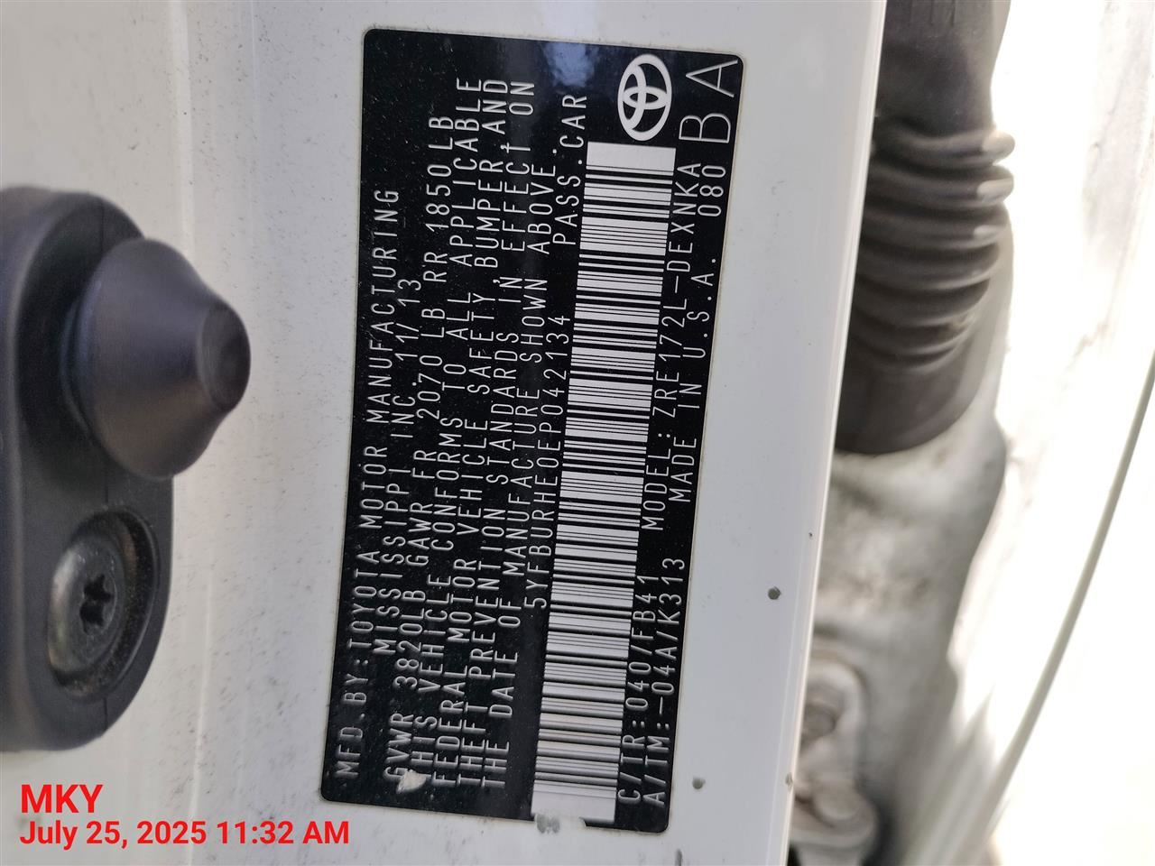 RIGHT BWN FRONT HEADREST OEM 2014 TOYOTA COROLLA - Image 2