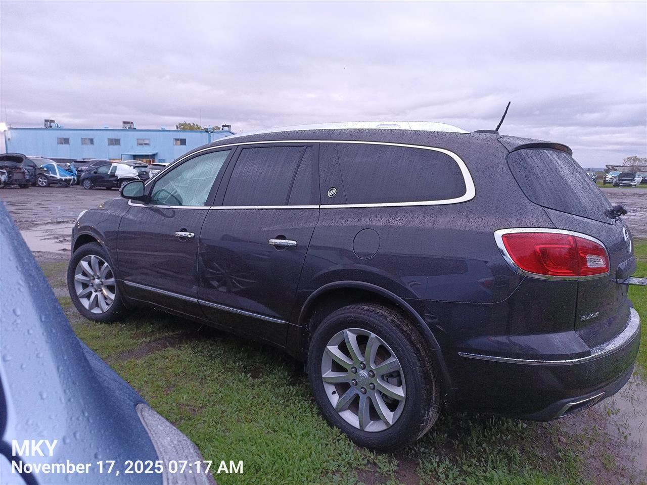 ENCLAVE 2017 Steering Wheel 7943018 - Image 2